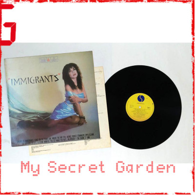 Sandii & The Sunsetz - Immigrants 1982 UK Vinyl LP ***READY TO SHIP from Hong Kong***